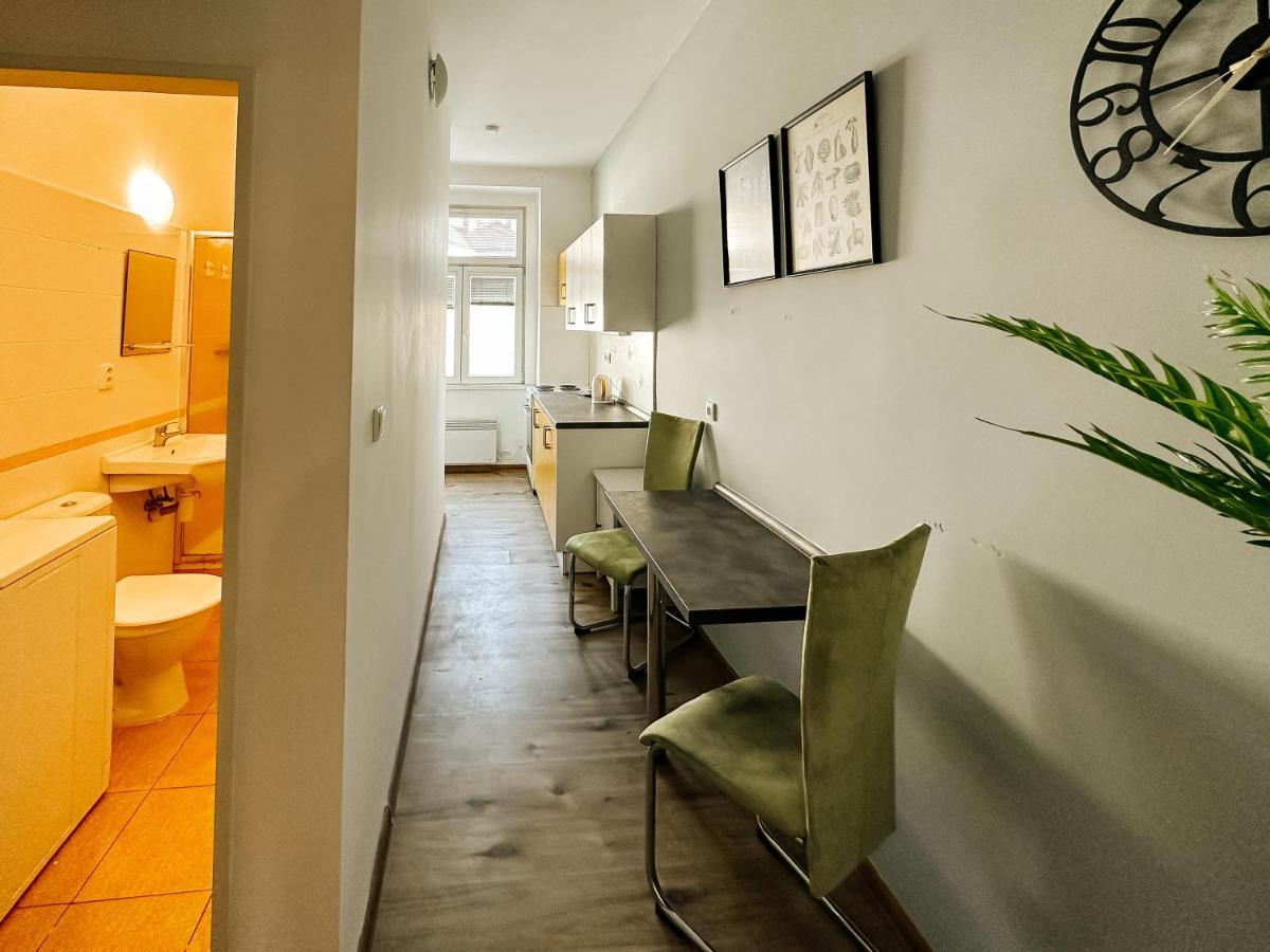 Savor Apartment プラハ エクステリア 写真