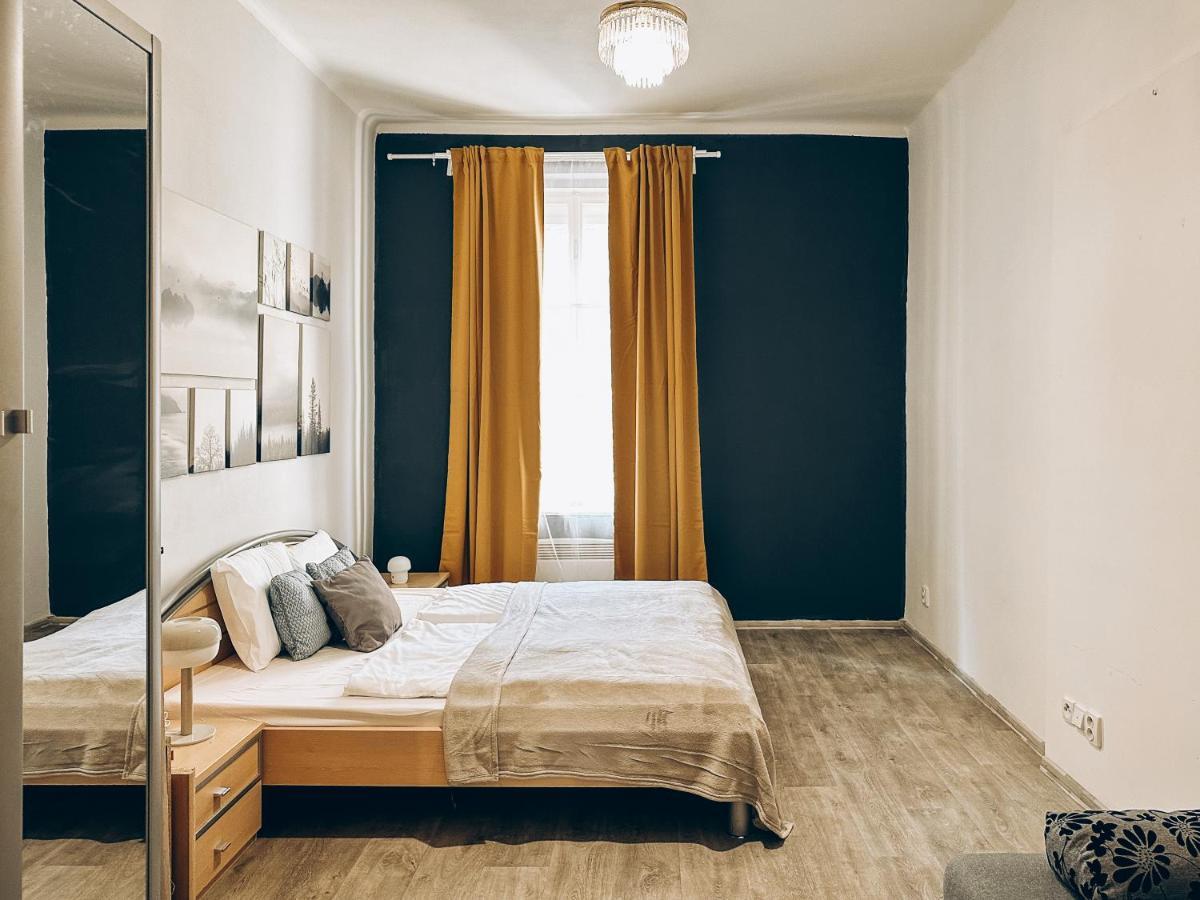 Savor Apartment プラハ エクステリア 写真